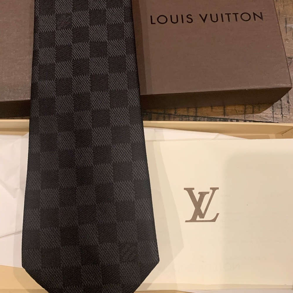Louis Vuitton Damier Classique Tie
